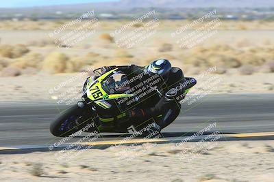 media/Jan-10-2025-CVMA Friday Practice (Fri) [[489e0da257]]/Group 4 and Trackday/Session 2 (Turn 4 Inside)/